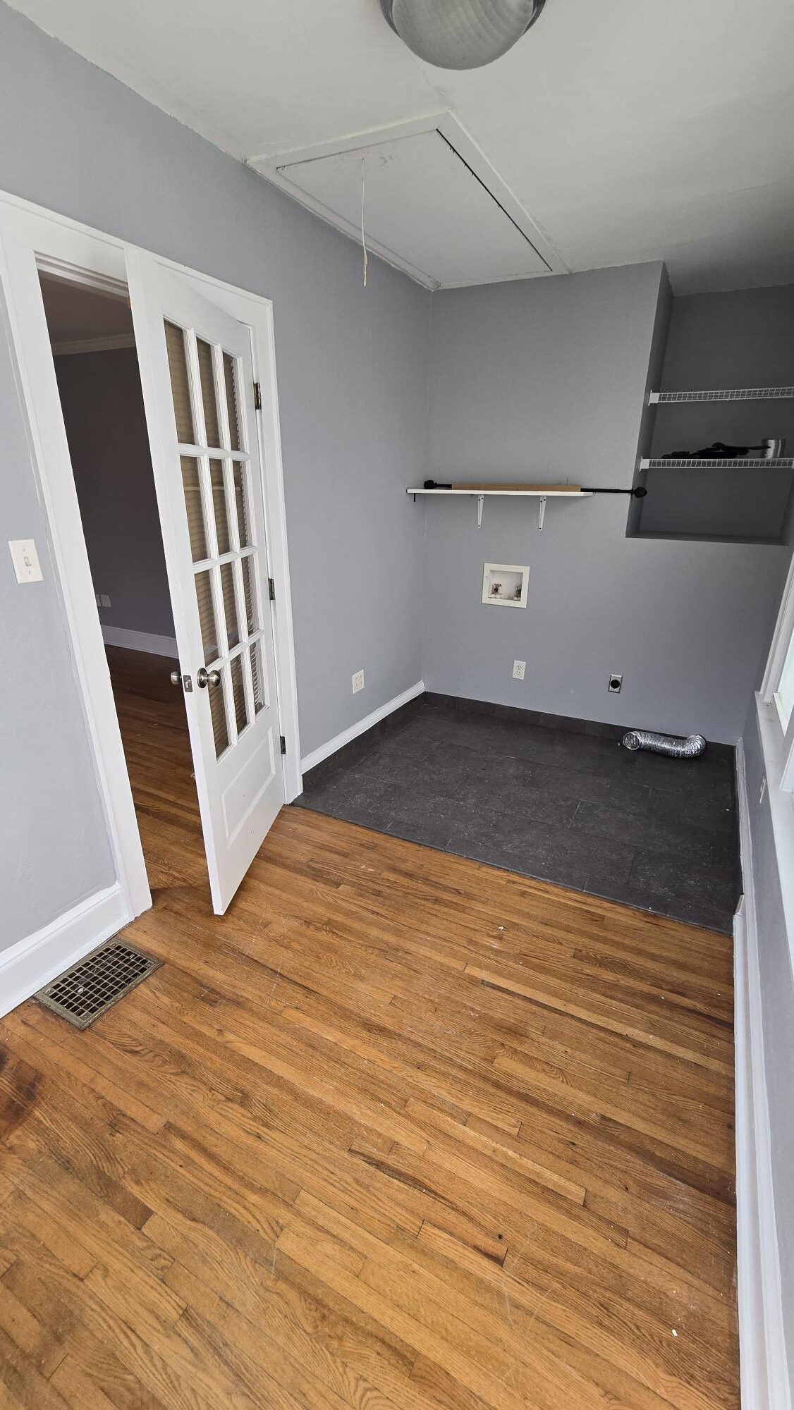 4883/4884 Chambliss Ave. Knoxville, TN