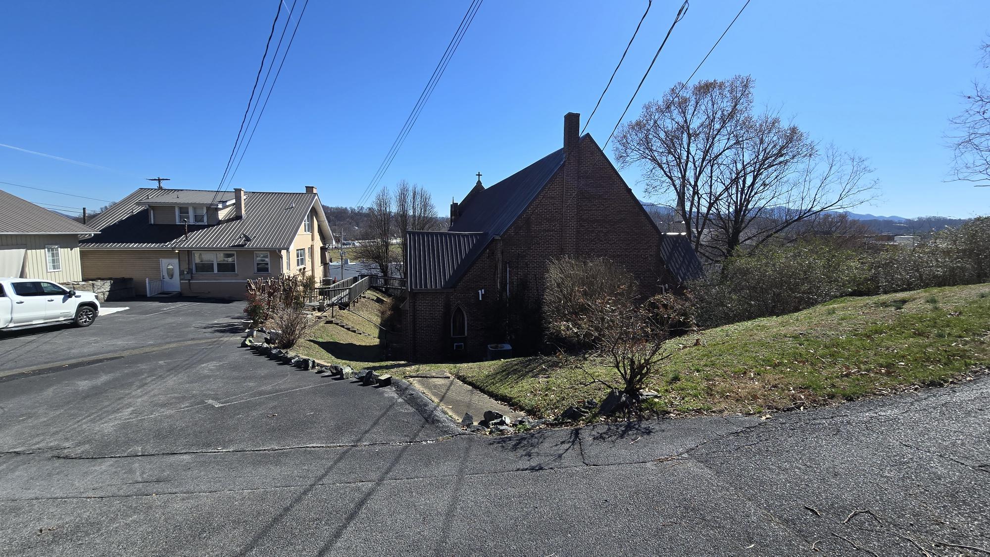 221 – 223 Market Street Johnson City Tennessee