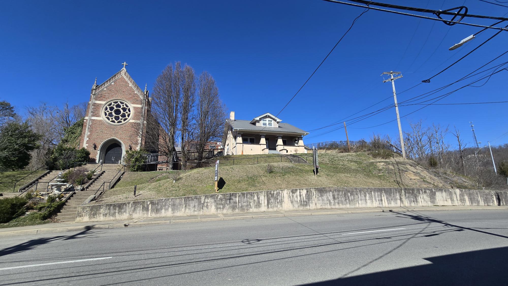 221 – 223 Market Street Johnson City Tennessee