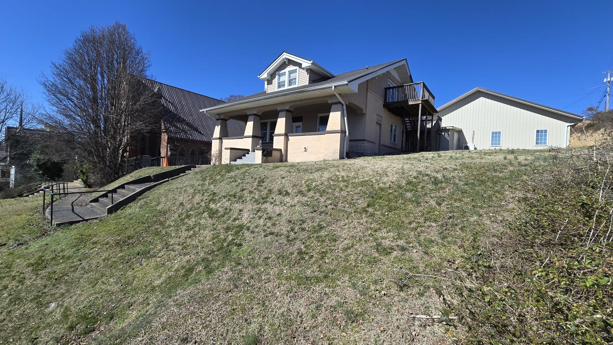221 – 223 Market Street Johnson City Tennessee