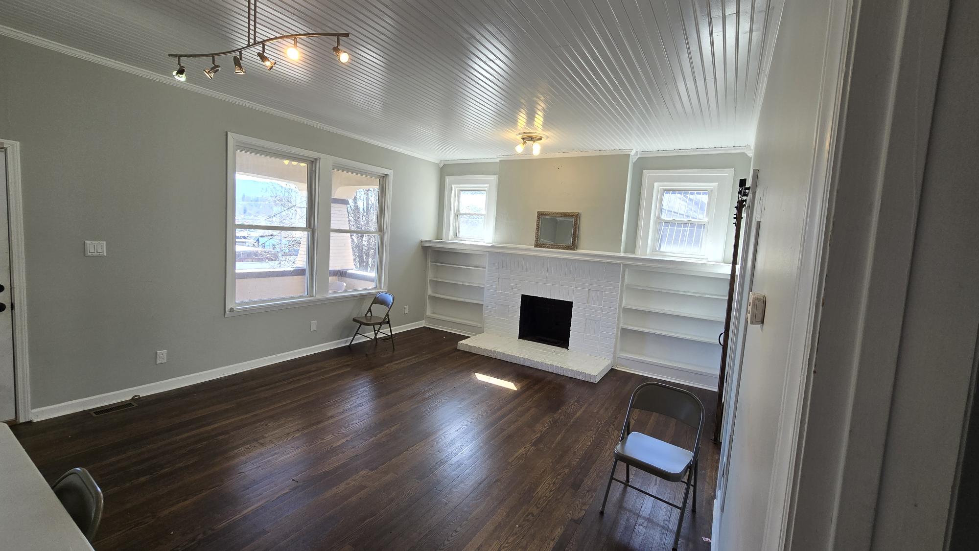 221 – 223 Market Street Johnson City Tennessee