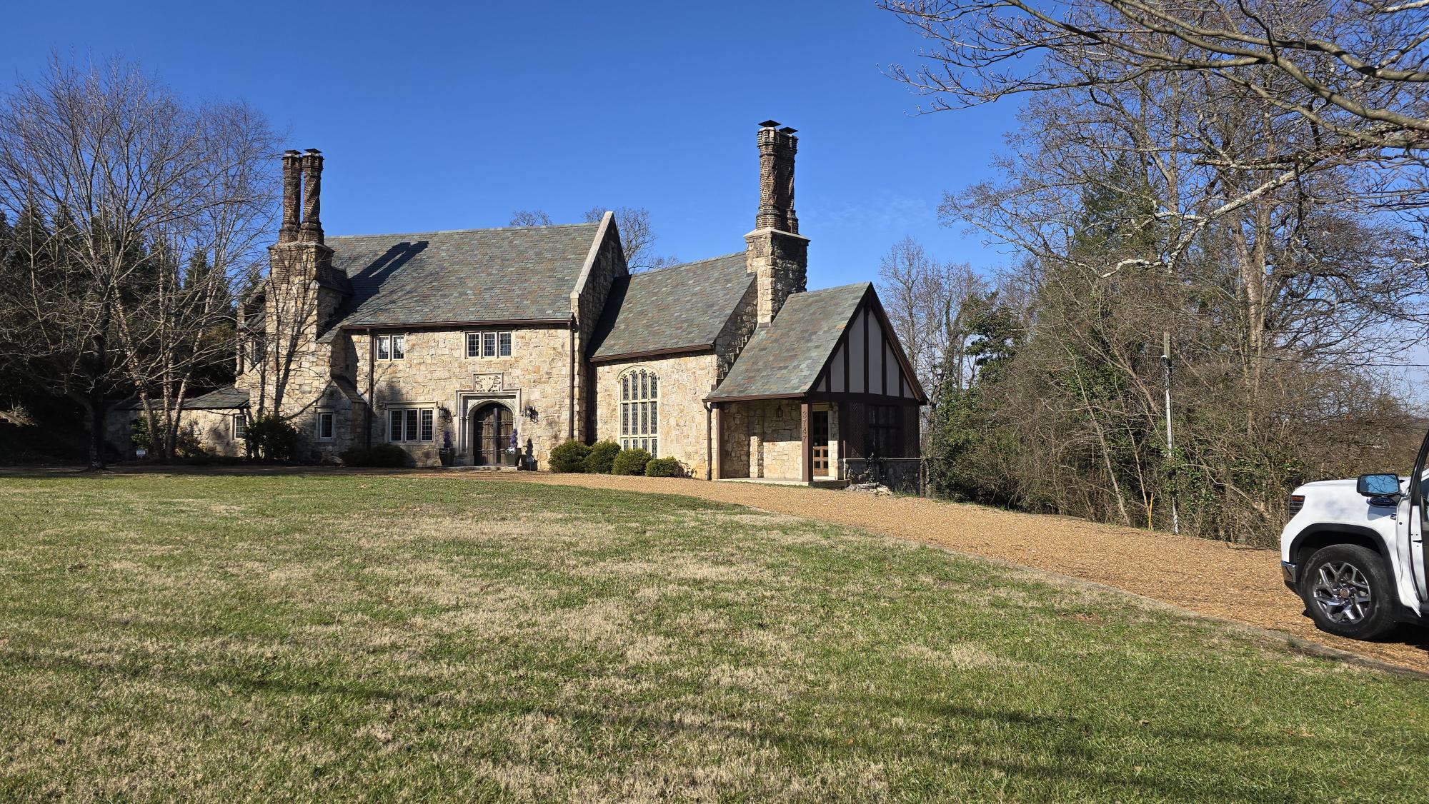 3747 KINGSTON PIKE