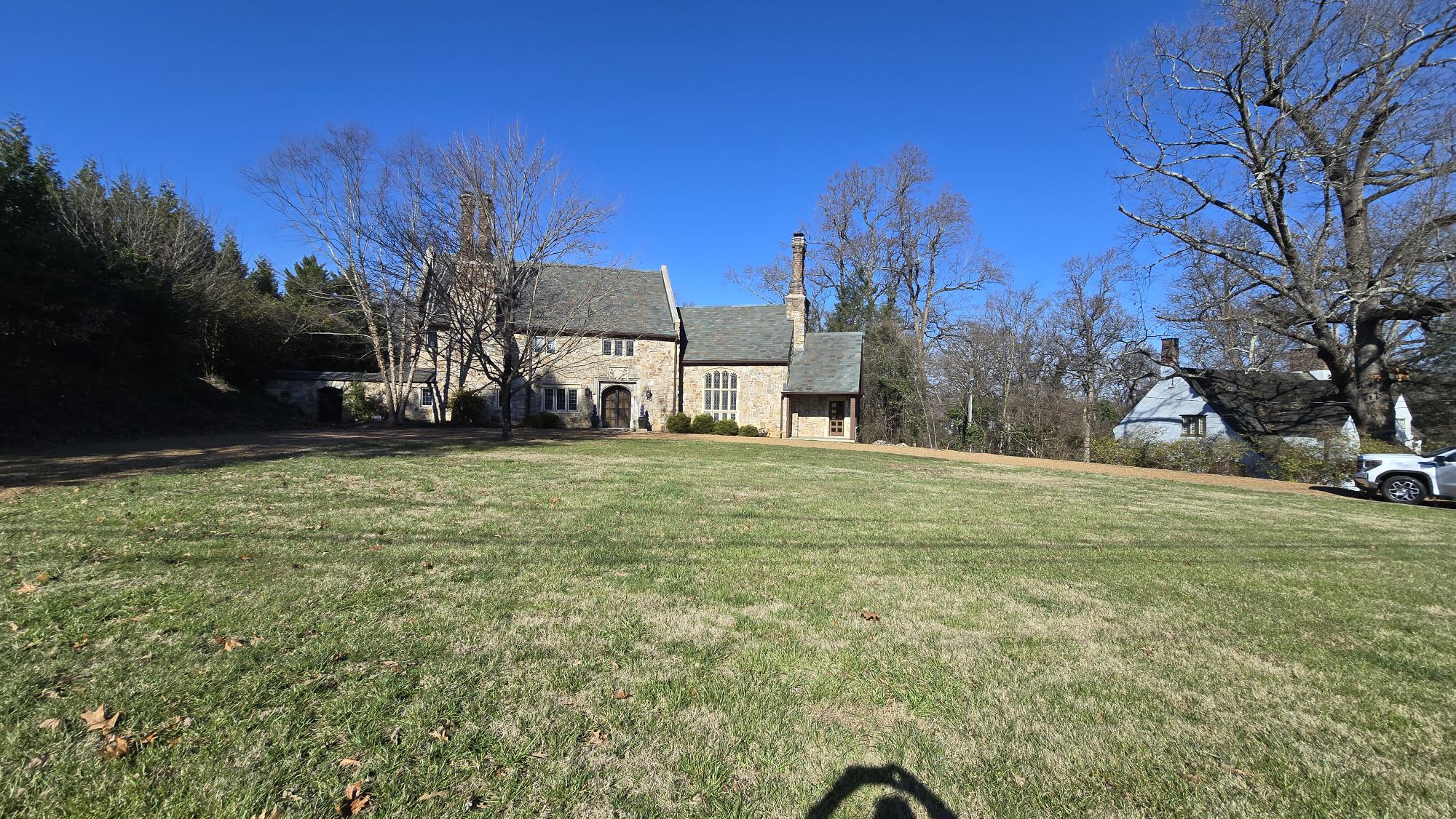 3747 KINGSTON PIKE
