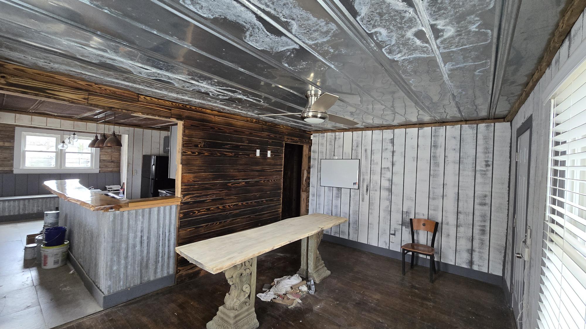 2715 Sanderson