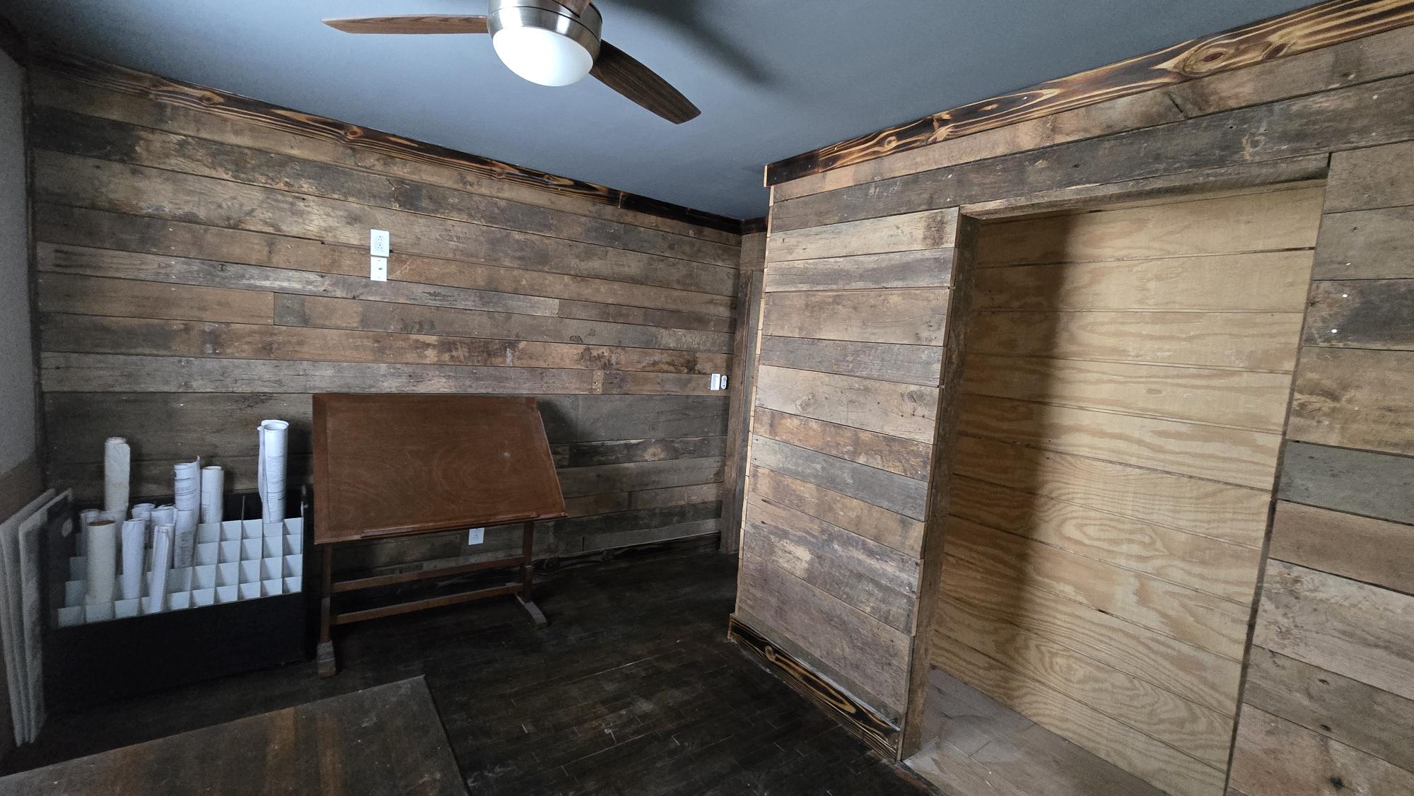 2715 Sanderson