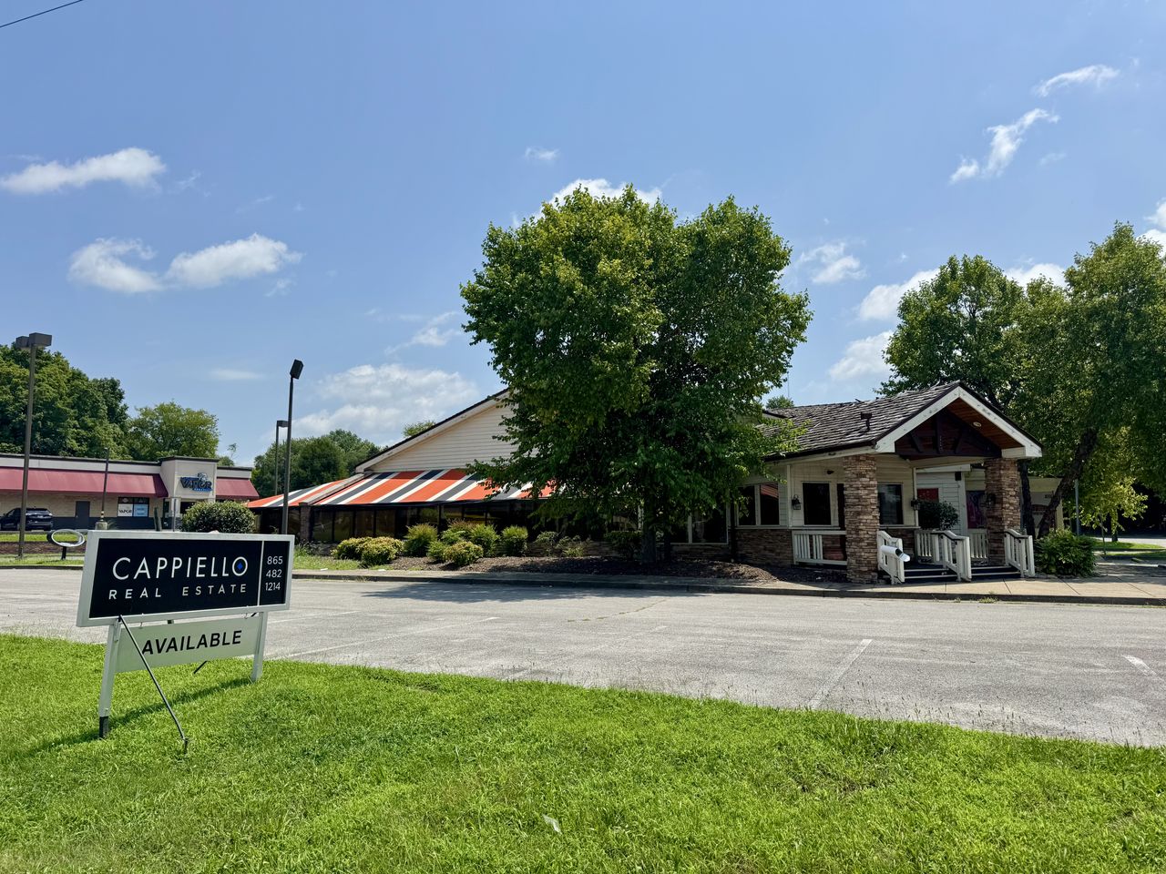 110 Cedar Ln, Knoxville, TN 37912
